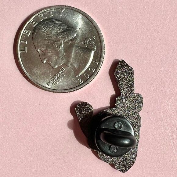 Legend of Zelda Link X Kirby Enamel Pin - Picture 4 of 5